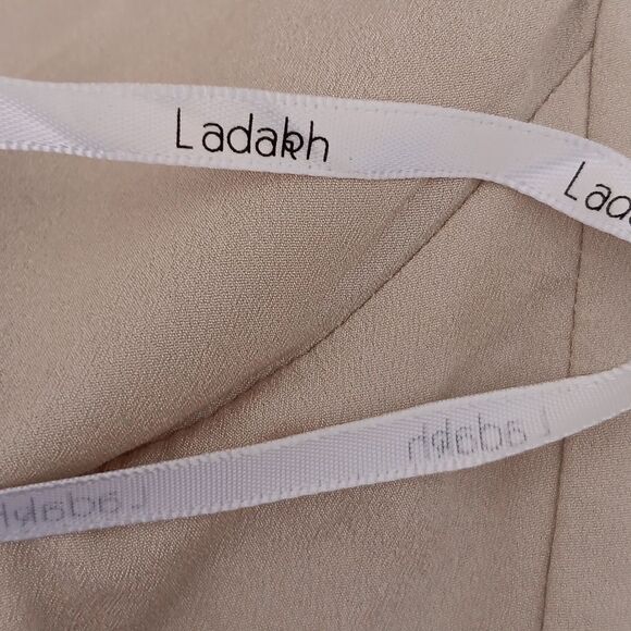 Ladakh Strapless Dress - Picture 9 of 12